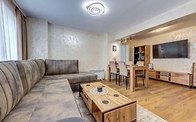 Rhodope Escape - Modern 1Br Apartment With Balcony & Free Parking